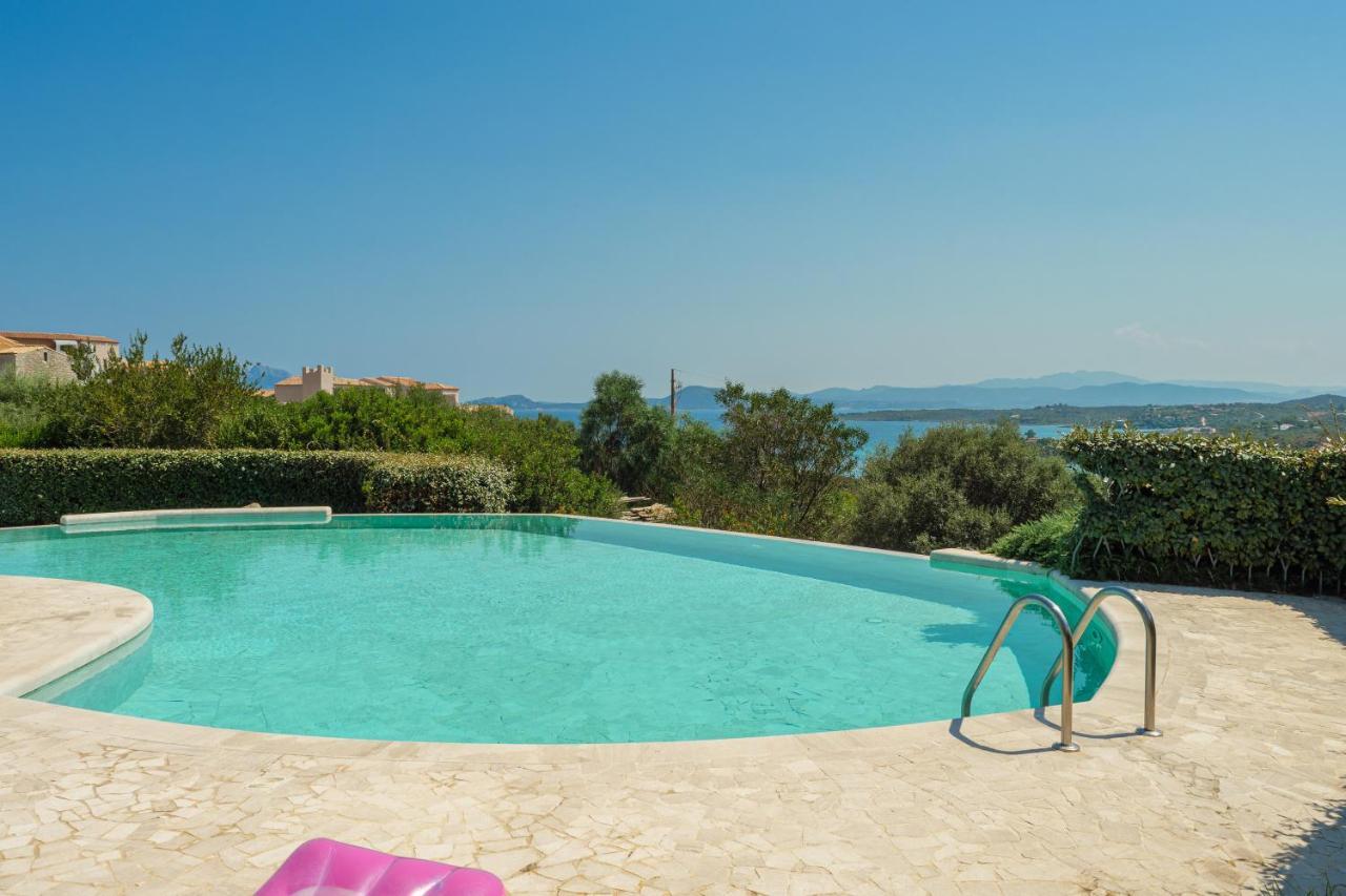 מרינלה Villetta D'Arancia - Sherdenia Luxury Apartments מראה חיצוני תמונה